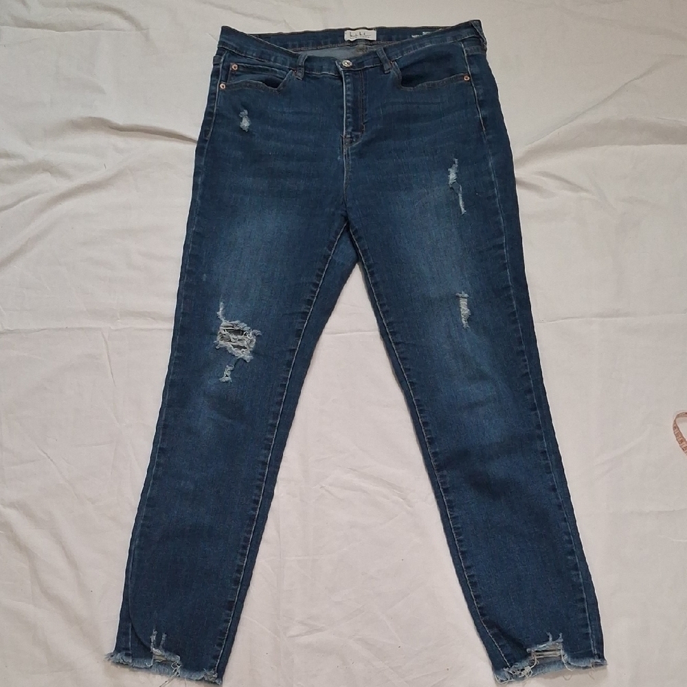 Nicole Miller Women's Blue Skinny Jeans with Distressed Details Size 8p